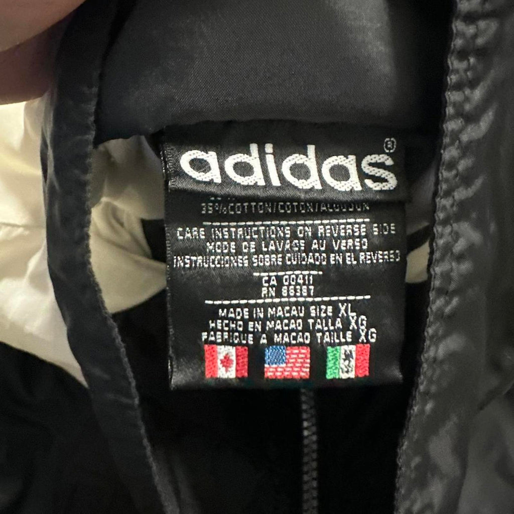 Vintage 90’s Adidas B/W Windbreaker Jacket with Sidelogo, VTG Zipper & VTG Tag