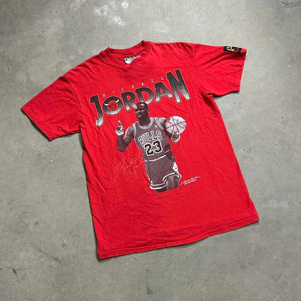 1989 Vintage Micheal Jordan HOT Starter Bulls Graphic Tee