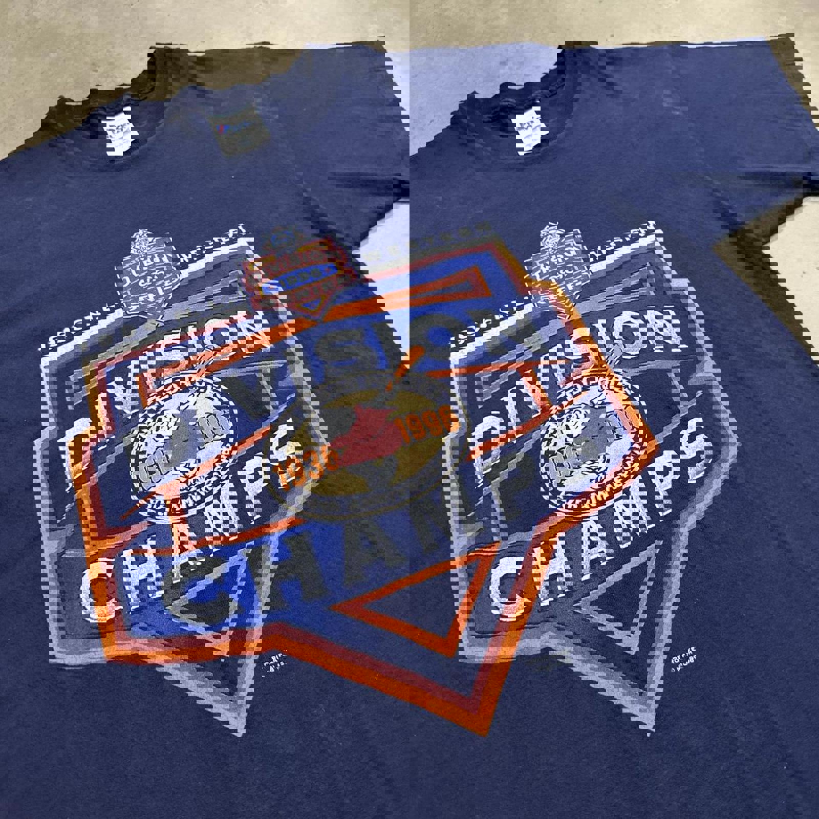 Vintage San Diego Padres 1996 Proplayer Stamped Division Champs Graphic Tee