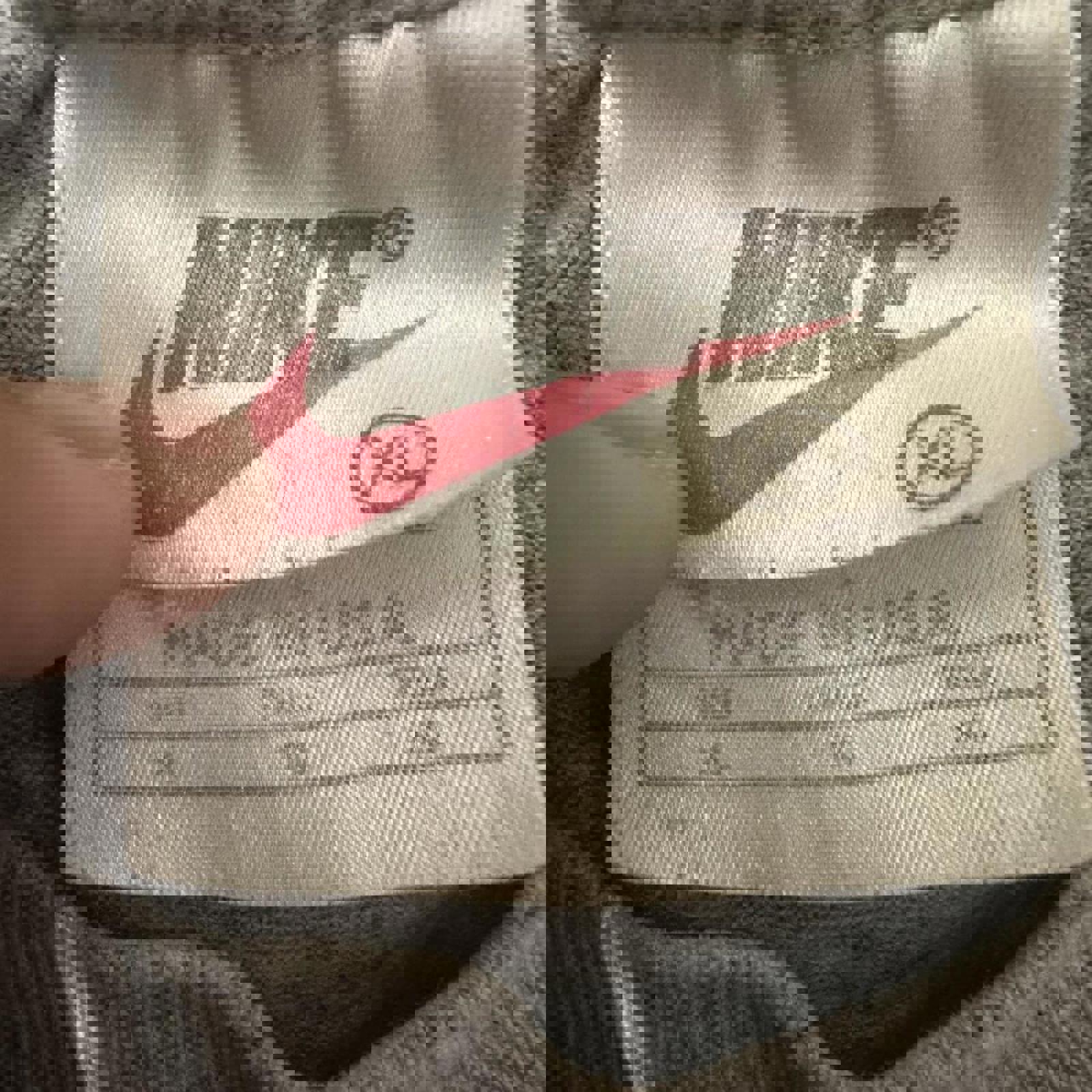 Sick Vintage Basic Nike Swoosh Tee