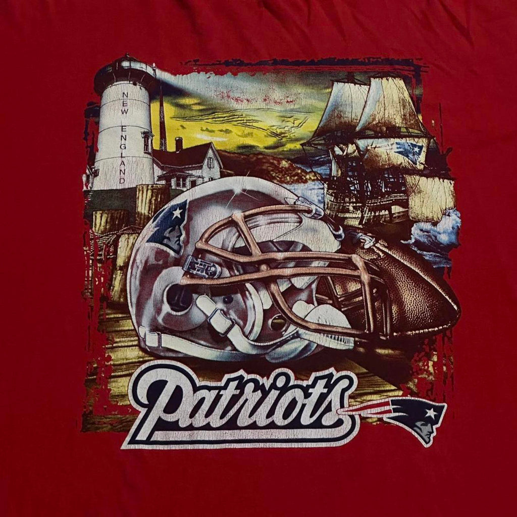 Vintage 2000’s New England Patriots Graphic Tee