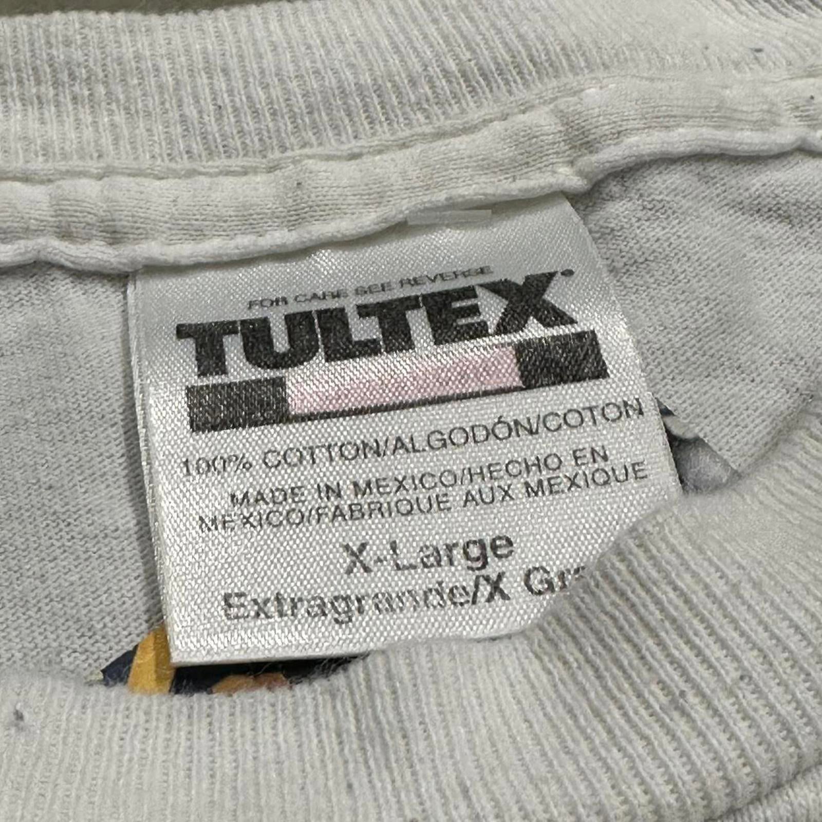 2000’s Las Vegas Nevada USA white tee