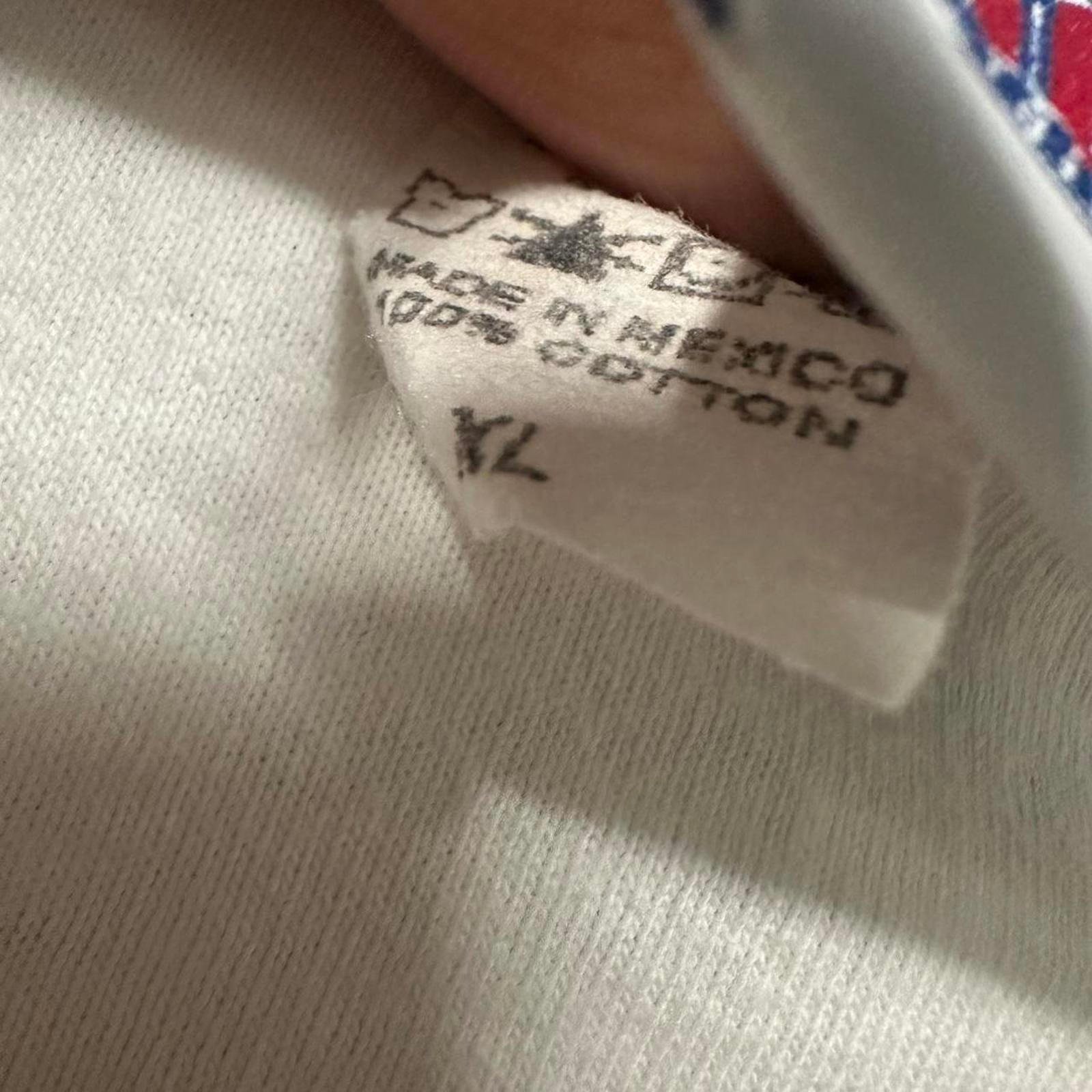 Vintage 1999 San Diego Padres Graphic Tee