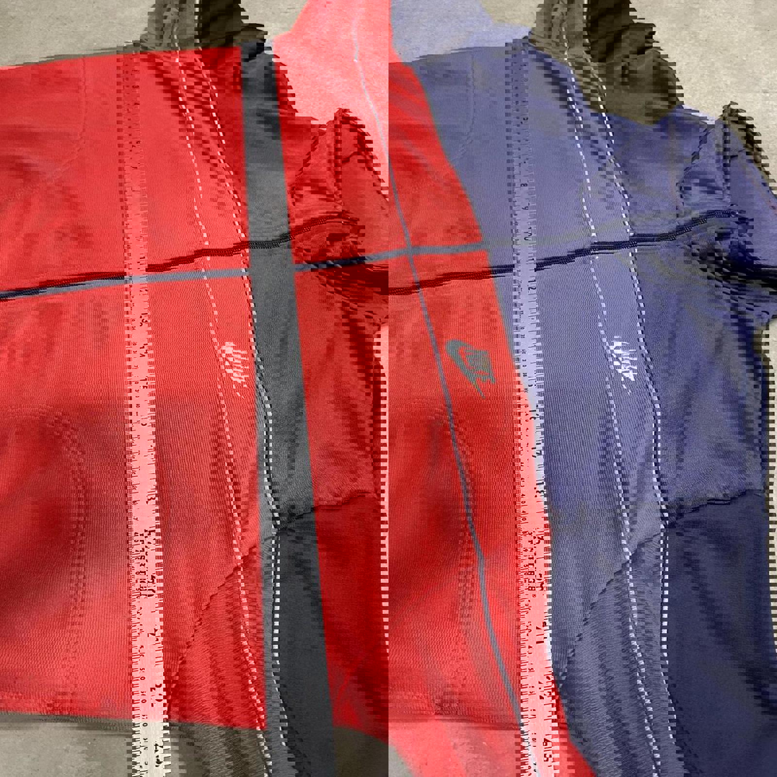 Vintage 90’s Nike Red&Navy Track Zip