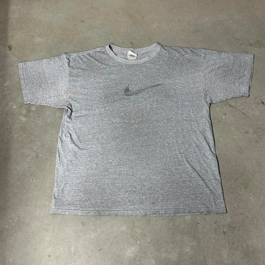 Sick Vintage Basic Nike Swoosh Tee