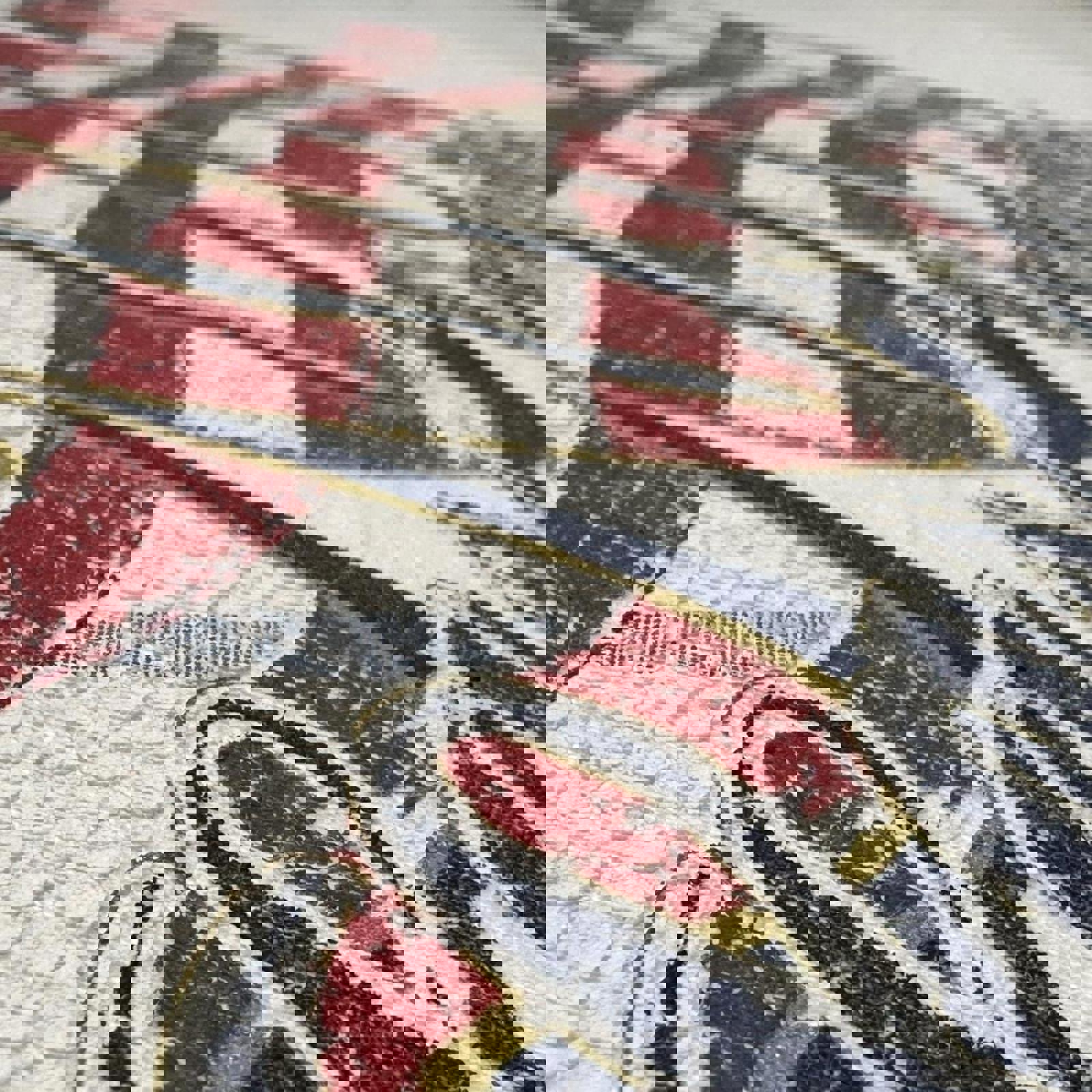 2000’s Las Vegas Nevada USA white tee