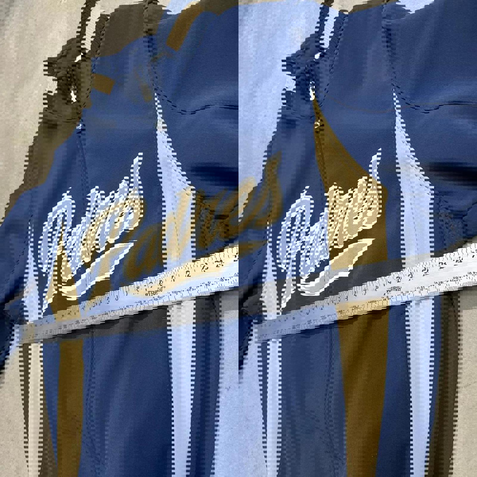 2000’s Thermabase BrandNew San Diego Padres Windbreaker Heavyweight Jacket